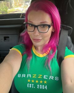 Lily Lou: Age, Career, Family, Bio & More