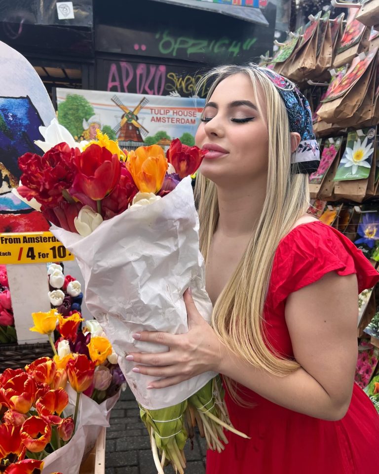 Aria Banks Full Biography and Career Highlights Homeglowery